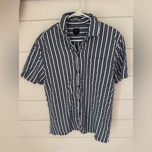 Men’s J. Crew Striped Seersucker Buttondown
